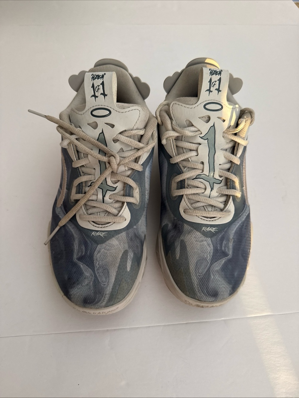 Puma Beige and Blue Graphic Low-Top Sneakers